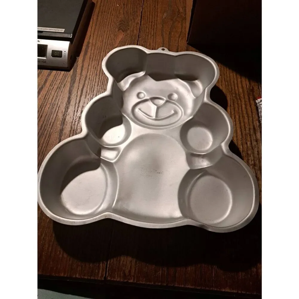 Vintage 1982 Wilton Teddy Bear Cake Pan 502-3754 Full Body Aluminum Mold